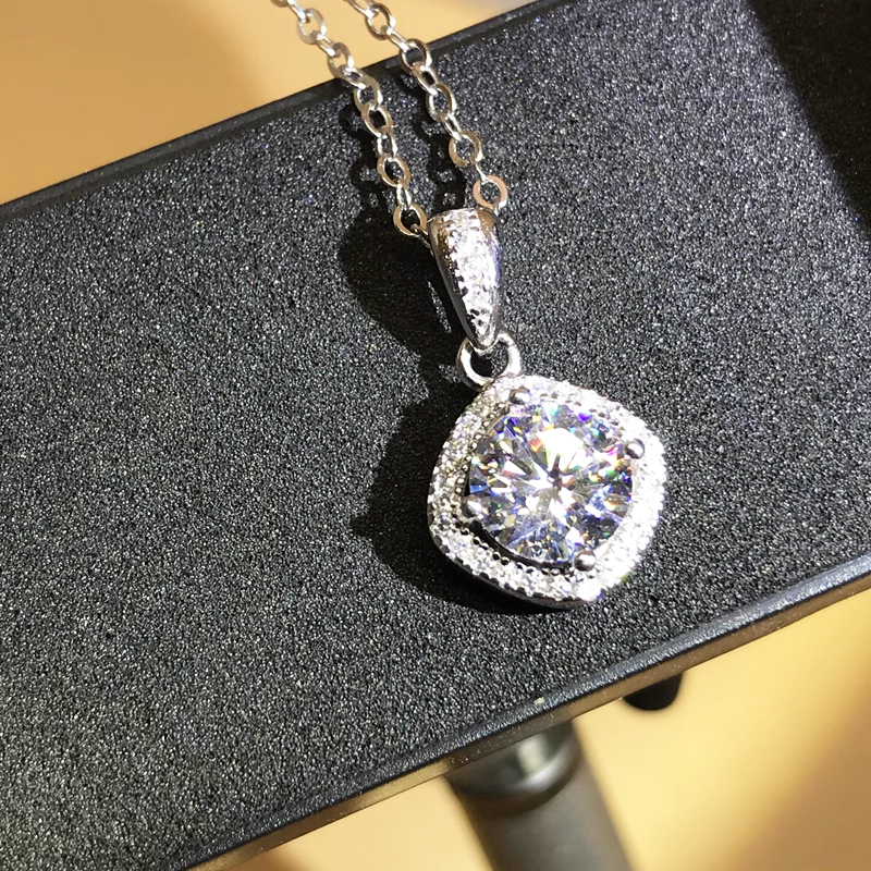 Silver 925 6 prong Moissanite  - Vs Smartwatch บทวิจารณ์และราคา