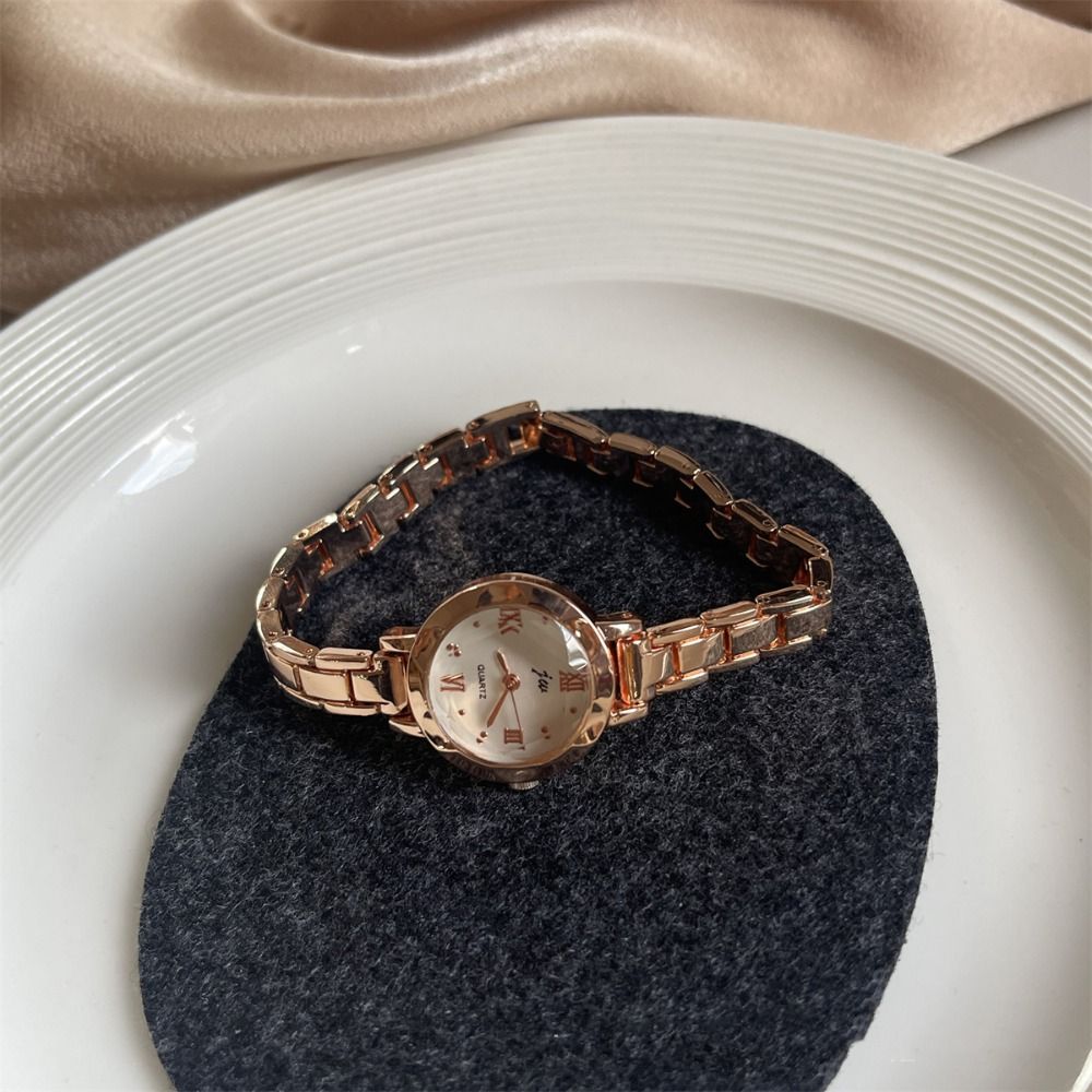 Classic Exquisite Golden Wrist - Smartwatch Vintage Watches For Women บทวิจารณ์และราคา